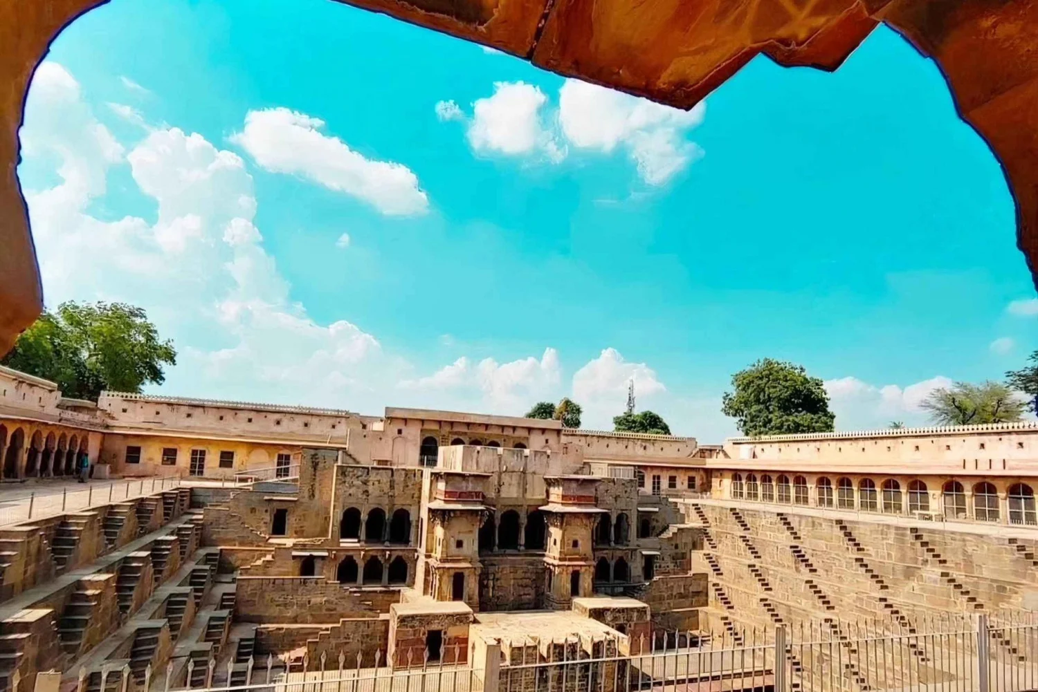 abhaneri-chand-baori